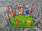 Klasyczna zabawka przekładanka przeplatanka