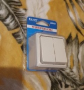 Włącznik nadtynkowy podwojny - mały