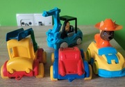 Zestaw czterech samochodzików firmy Wader 