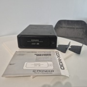 Zmieniarka Pioneer cdx-m30 na 6 cd + instrukcja + uchwyty 