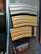 Sprzedam trzy metalowe magazynki M4 dwa specna oraz jeden g&g oraz chwyt 