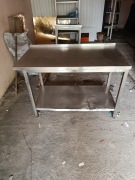 Stół gastronomiczny ze stali nierdzewnej z półką 