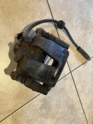 Zacisk hamulcowy prawy Opel Corsa E Bosch 