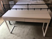 Konsola biała sypialnia 