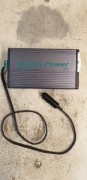 Przetwornica 12V / 230 V . 300 W Mobile Power