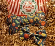 Prezent dla psa, świąteczna muszka, zabawka aport