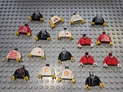 KLOCKI LEGO FIGURKI LUDZIKI TORSY NOGI UNIKATOWE ELEMENTY  OD 1ZŁ LICYTACJA