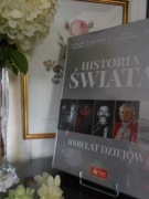 Historia Świata 1000 LAT Dziejów-Praca Zbiorowa-Nowa Folia-Na Prezent