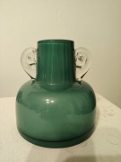 Wazon zielony że ślimakami  - huta Tarnowiec 