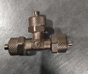 TRÓJNIK SKRĘCANY 8x8 X 6 MM DO PRZEWODÓW 