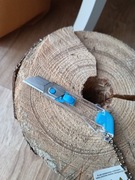 Brelok z wysuwanym mini nożykiem 