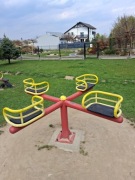 Karuzela krzyżowa - plac zabaw