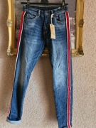 Jeansy damskie granatowe, czerwony lampas S/XS