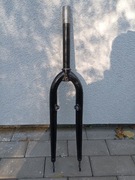 Widelec stalowy 26 cali sterówka 21 cm