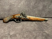 Replika broni palnej.