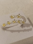 Pierścionek nowy, regulowany, 3D,malowany, metal.