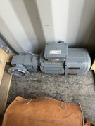 Motoreduktor SEW-EURODRIVE 1,1 kW 3 fazowy z hamulcem AC 