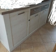 Duża solidna komoda