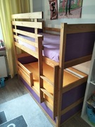 Łóżko piętrowe drewniane solidne i bezpieczne z wysoką barierką 