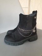 Zamszowe buty dla dziewczynki 