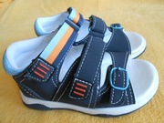 Nowe sandałki 15.5 cm wkładka n