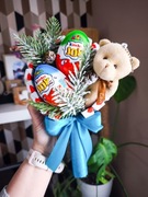 Lizak box z czekoladek i jajek Kinder Joy 