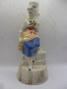 STARA CERAMICZNA FIGURKA KOBIETY RĘCZNIE MALOWANA