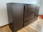 Komoda czarna 4 szuflady