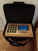 AKAI MPC LIVE II + karta 64gb + torba Magma CTRL Case