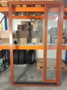 Okno balkonowe dwuskrzydłowe drewno mahoń 135x220cm