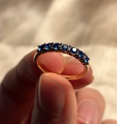 Pierścionek z niebieskimi kryształami Swarovskiego