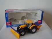 SIKU SUPER 2940 Traktor z pługiem i piaskarką 1:50