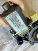 Silniczek szyby przód prawy a3 8v 0 130 822 717