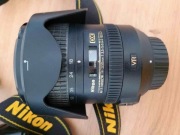 Obiektyw Nikon z zoomem AF-S DX NIKKOR 18-200mm f / 3,5-5,6G ED VR II