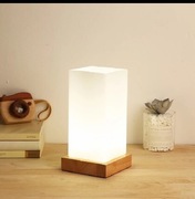 Lampa stołowa, nocna, drewno, szkło