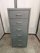 szafka metalowa warsztatowa garażowa