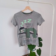 T-shirt 146 152 szary leniwiec krótki rękaw szara z leniwcem koszulka 