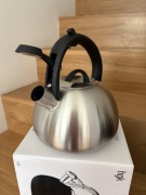 nowy czajnik stalowy, 2,7 litra lea sand