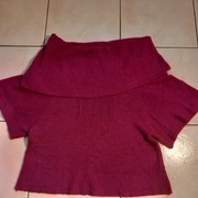 Sweterek amarantowy z szerokim golfem XL