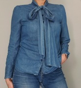 Koszula jeansowa z wiązaniem przy szyi La Redoute | Denim Chic | Hit sezonu