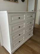 Biała drewniana komoda Woodica Parma