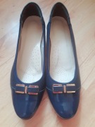 Granatowo czarne buty na obcasie 