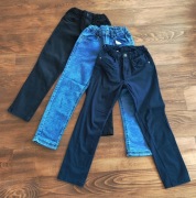 Spodnie dziecięce w rozmiarze 146 trzy pary
