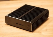Intel NUC7i5BNB - Roon Server - Akasa - bezgłośny - 16GB RAM 256SSD
