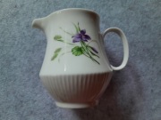 stary dzbanuszek na mleko mlecznik porcelana fiołki Colditz