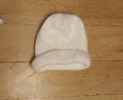 Czapka ecre cieplutka