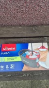 Vileda Turbo z pedałem Easy Spin Dry nowy szczotka do zabrudzen w prezencie