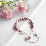 Damska bransoletka-różaniec z kamieni naturalnych - Rodonit, Howlit