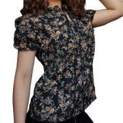 Bluzka w kwiaty w stylu boho