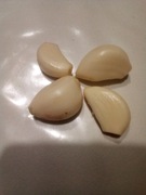 Czosnek Harnaś ząbki na biało 